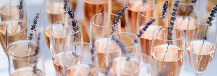 Gute Vorzeichen für Trauung und Sektempfang